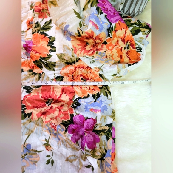 Rachel Roy | Women's Floral Square Neck Button Up Blouse | Size Small - Picture 14 of 15